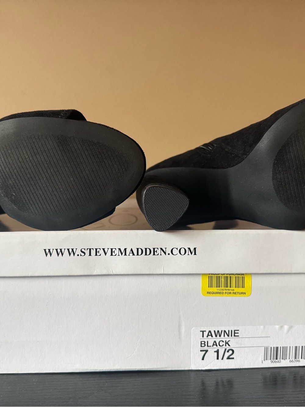 Steve Madden Tawnie Black Heels - Picture 2 of 5
